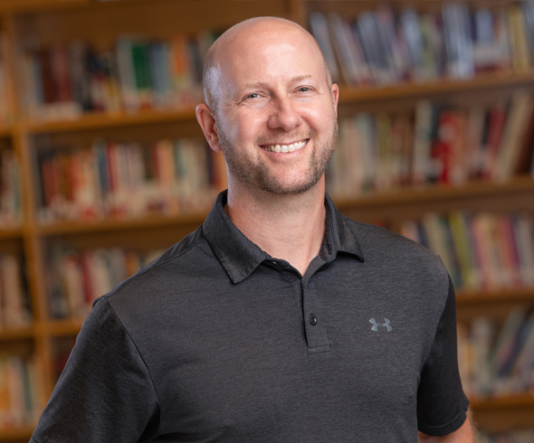 Aaron Lippman headshot